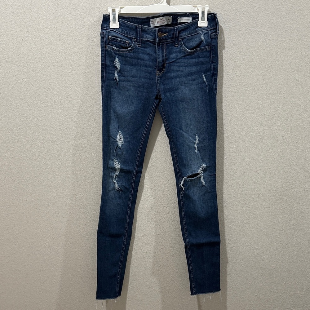 Stylish Blue Distressed Women Jeans